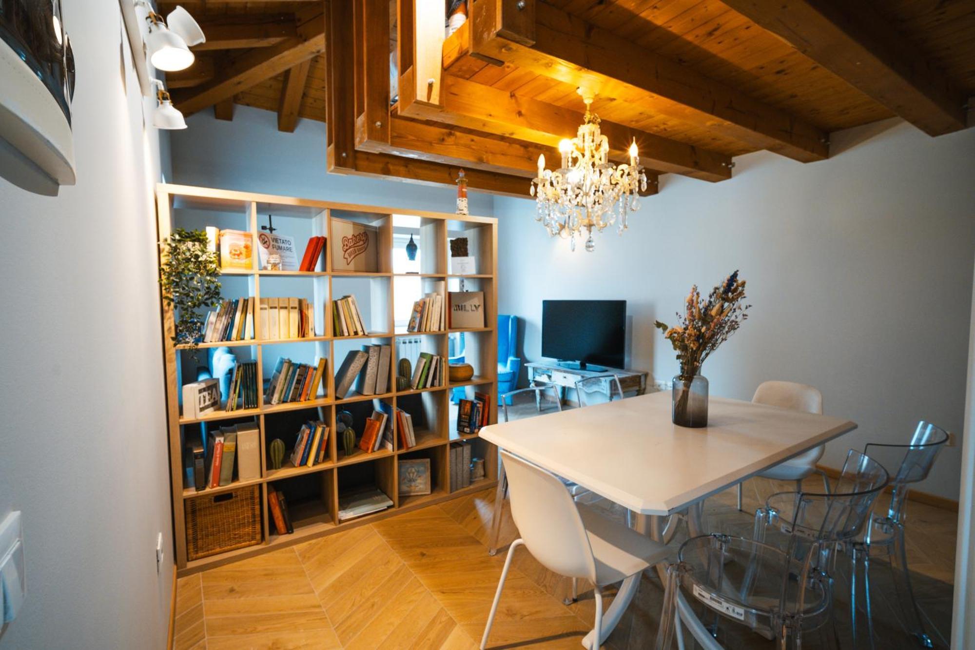 Hurban Apartments Múggia Екстериор снимка