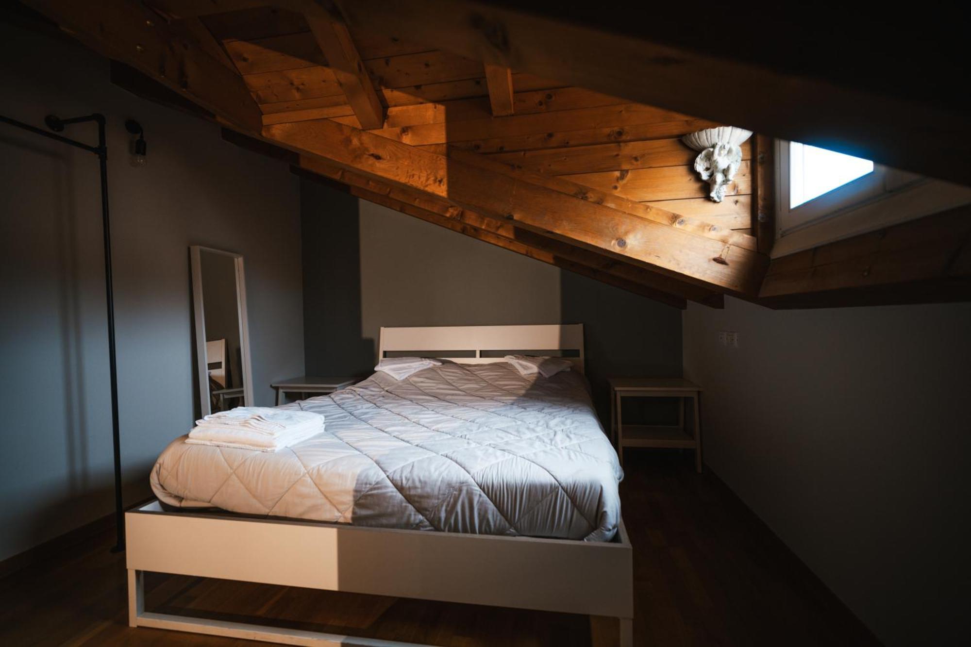 Hurban Apartments Múggia Екстериор снимка