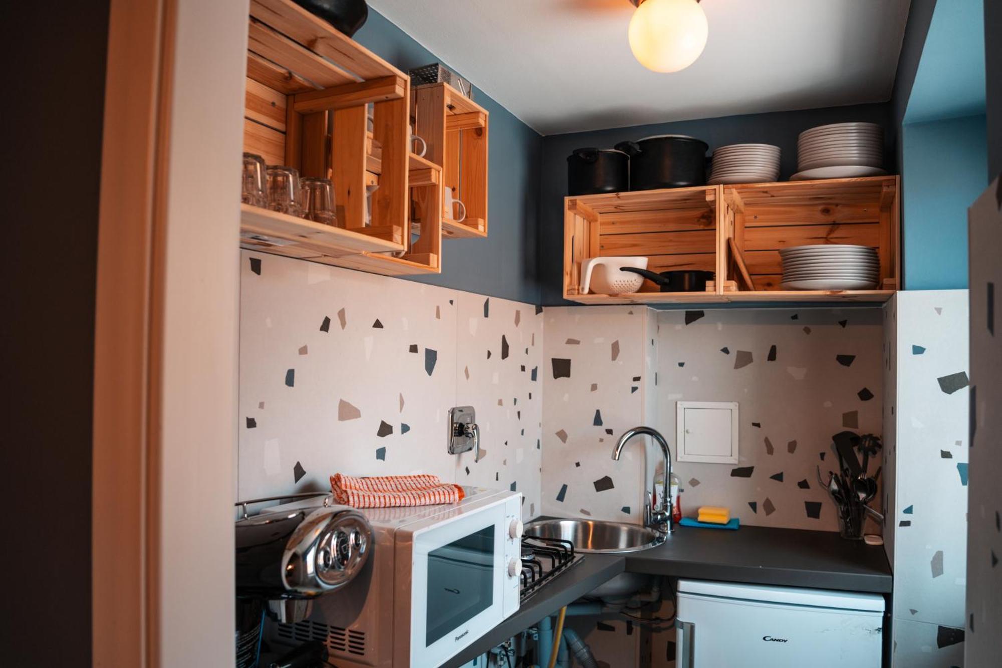 Hurban Apartments Múggia Екстериор снимка